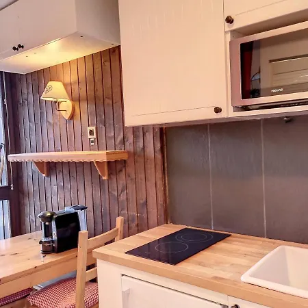 3 Pers, Aux Pieds, Balcon & Cuisine Equipee - Fr-1-178-349 * Saint-Martin-de-Belleville